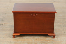 Load image into Gallery viewer, Sommerset Wooden Storage Trunk / Hope Chest