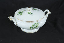 Load image into Gallery viewer, Yamaka China 2302T Bamboo Pattern Covered Vegetable Bowl Japan
