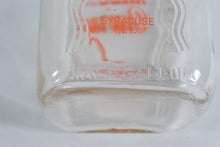 Load image into Gallery viewer, Vintage Amboy Dairy Syracuse NY Half Gallon Milk Bottles with Wire Carrier Set of 6