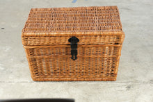 Load image into Gallery viewer, Large Wicker Storage Trunk Chest with Lid and Side Handles Natural Rattan Basket