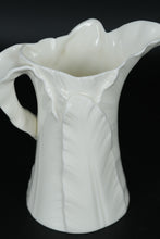 Load image into Gallery viewer, Royal Worcester "Calla Lily" Creamer – Bone China, Made in England