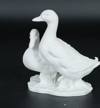 Load image into Gallery viewer, Kaiser White Bisque Porcelain Figurine – Pair of Ducks (Style 483)