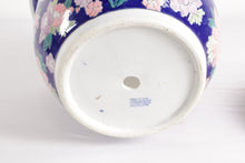 Load image into Gallery viewer, Blue Floral Planter with Plate