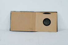 Load image into Gallery viewer, Perry Como – A Sentimental Date with Perry 78 RPM 4-Record Album Set (RCA Victor Musical Smart Set, 1940s)