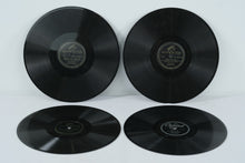 Load image into Gallery viewer, Perry Como – A Sentimental Date with Perry 78 RPM 4-Record Album Set (RCA Victor Musical Smart Set, 1940s)