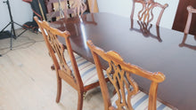 Load and play video in Gallery viewer, Thomasville Mahogany Collection Double Pedestal Dining Set – 6 Chairs + 3 Leaves