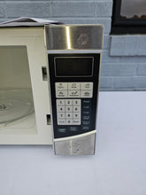 Load image into Gallery viewer, Oster 0.9 Cu. Ft. Countertop Microwave – Model OGHS9001, Stainless Steel Finish