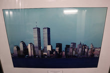Load image into Gallery viewer, New York Skyline Featuring the Twin Towers