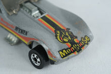 Load image into Gallery viewer, Hot Wheels Tom Mongoose McEwen Funny Car Silver Split Body 1977
