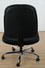 Load image into Gallery viewer, Heavy-Duty 1,000 LB Capacity Office Chair – Extra Wide Seat, Swivel &amp; Roll
