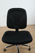 Load image into Gallery viewer, Heavy-Duty 1,000 LB Capacity Office Chair – Extra Wide Seat, Swivel &amp; Roll
