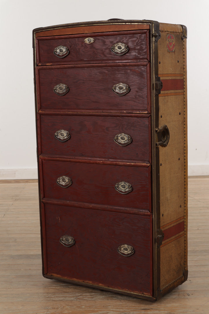 1/2 Royal Wardrobe Trunk - Lots of Possibilities