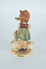 Load image into Gallery viewer, Vintage Goebel Hummel Figurine “Be Patient” #197/0 – TMK-5 1972–1979
