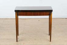 Load image into Gallery viewer, Mahogany Flip Top Game Table with Inlaid Border and Felt Playing Surface II

