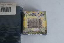 Load image into Gallery viewer, Longaberger Collectors Club 2000 Spring Meadow Basket with Liner and Tie On Pin Set
