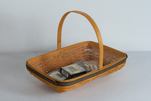 Load image into Gallery viewer, Longaberger Collectors Club 2000 Spring Meadow Basket with Liner and Tie On Pin Set
