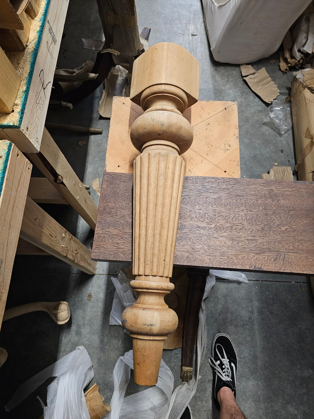 Set of 4 Unfinished Fluted Table Legs – Premium Furniture Maker Stock