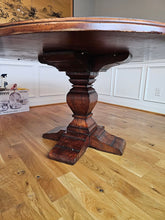 Load image into Gallery viewer, Furnitureland South Chatham Crossing Round Pedestal Dining Table with Lazy Susan
