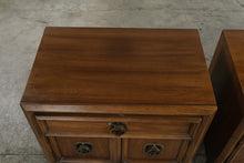 Load image into Gallery viewer, Pair of Vintage Thomasville Pan-Asian Nightstands, 1970
