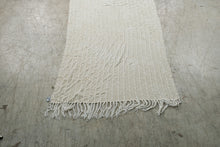 Load image into Gallery viewer, Textillery Weavers Rose Cream Chenille Throw Blanket 35 x 66 Fringed
