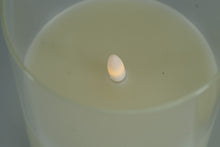 Load image into Gallery viewer, Set of 3 Battery-Powered LED Flameless Candles – Cream with Clear Glass Holders
