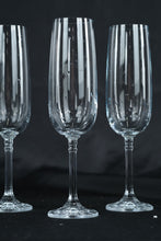 Load image into Gallery viewer, Clear Glass Champagne Flutes with Faceted Stem, Set of 4
