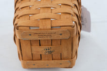 Load image into Gallery viewer, Longaberger 1991 Handwoven Basket Lot of 4 Signed Dresden Ohio USA
