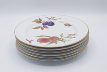 Load image into Gallery viewer, Royal Worcester Evesham 1961 England Porcelain Plates Set of 6 Gold Trim
