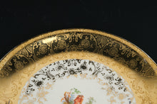 Load image into Gallery viewer, Set of 6 Vintage Royal China Paden City Plates – 22K Gold Gilded Border – 7.5&quot; Decorative Plates
