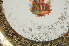 Load image into Gallery viewer, Set of 6 Vintage Royal China Paden City Plates – 22K Gold Gilded Border – 7.5&quot; Decorative Plates

