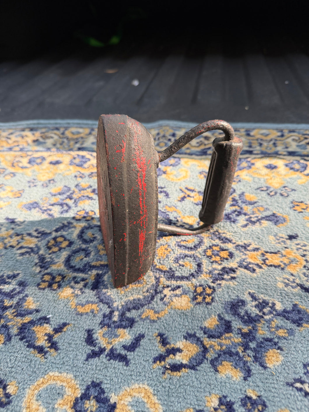 Antique Cast Iron Sad Iron with Handle – Primitive Red Trim Press Iron