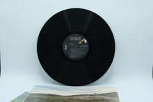 Load image into Gallery viewer, John Denver – Spirit LP | RCA Victor Folk Country Album

