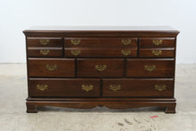 Load image into Gallery viewer, Traditional 8-Drawer Dresser with Deep Drawers and Brass Hardware
