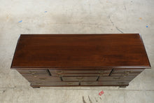 Load image into Gallery viewer, Traditional 8-Drawer Dresser with Deep Drawers and Brass Hardware
