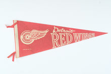Load image into Gallery viewer, Vintage 1970 Detroit Red Wings NHL Services Felt Pennant Hockey
