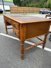Load image into Gallery viewer, American Drew Oak Writing Desk with Leather Inlaid Top &amp; Gold Tooling
