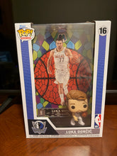 Load image into Gallery viewer, Funko Pop! Trading Cards #16 Luka Dončić – Dallas Mavericks NBA Mosaic Edition (Vinyl Figure + Card Display)
