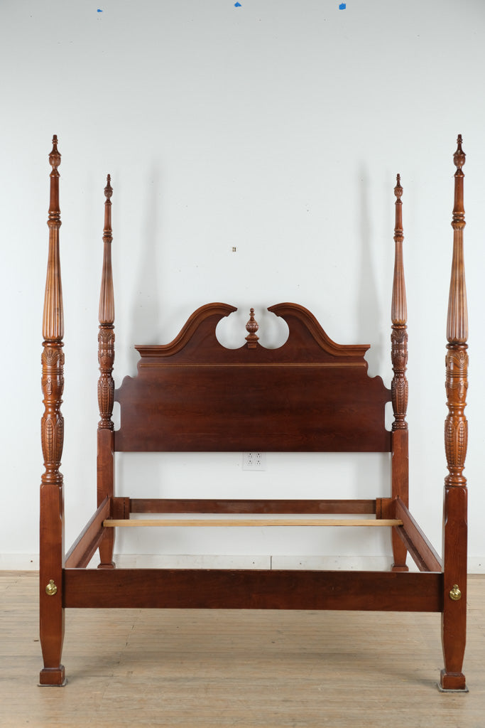 American Drew Queen Rice Carved Poster Bed – Solid Cherry