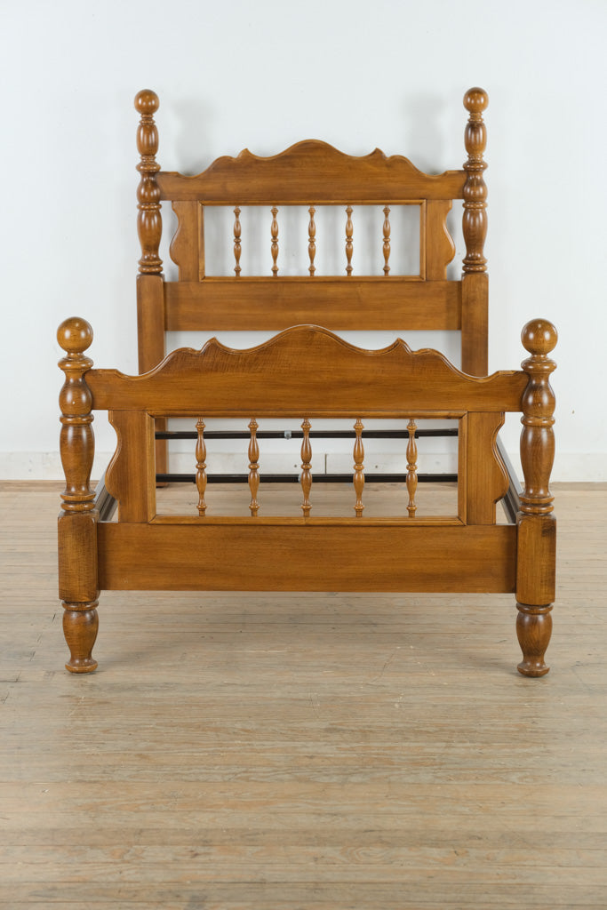 American Country Nutmeg Twin Size Bed