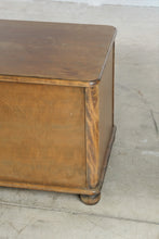 Load image into Gallery viewer, Antique Solid Wood Blanket Chest Trunk with Lift Top Storage
