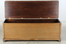 Load image into Gallery viewer, Antique Solid Wood Blanket Chest Trunk with Lift Top Storage

