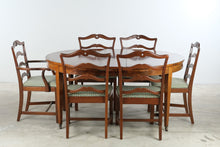 Load image into Gallery viewer, Antique Mahogany Round Extension Dining Table and 6 Chair Set with Four Leaves
