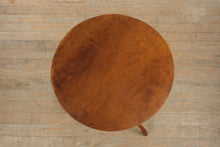 Load image into Gallery viewer, Honey Lynn Solid Wood Pedestal Side Table – 18” Round
