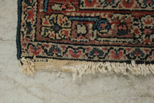 Load image into Gallery viewer, Antique Persian Sarouk Hand Knotted Wool Rug 45 x 29 Floral Medallion
