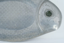 Load image into Gallery viewer, Arthur Court 1975 Vintage Aluminum Fish Serving Platter Green Stone Eye 25 Inch
