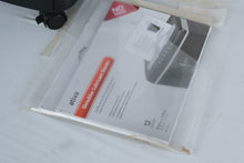 Load image into Gallery viewer, Ativa 12CC01 Cross Cut Paper Shredder 12 Sheet Credit Card CD Shredder Working
