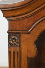 Load image into Gallery viewer, Baker &amp; Dupree Upper China Cabinet – New Old Stock
