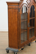 Load image into Gallery viewer, Baker &amp; Dupree Upper China Cabinet – New Old Stock
