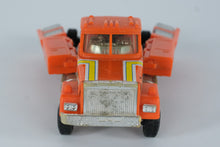 Load image into Gallery viewer, 1984 Bandai Machine Robo MR-42 “Truck Robo” – Gobots Road Ranger – Vintage Transforming Die-Cast Figure (Japan)
