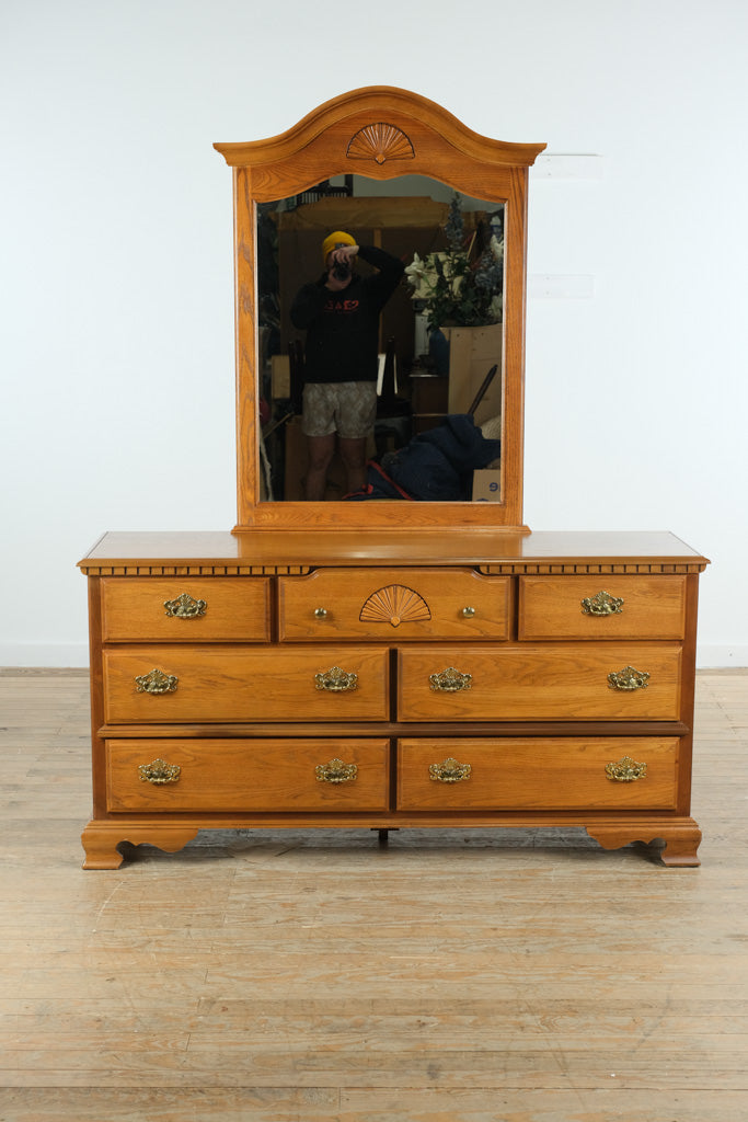 Spindle Forest Oak 7-Drawer Dresser